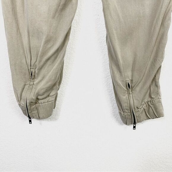 Men’s MNG Mango Khaki Beige Loose Jogger Pants - Picture 4 of 6